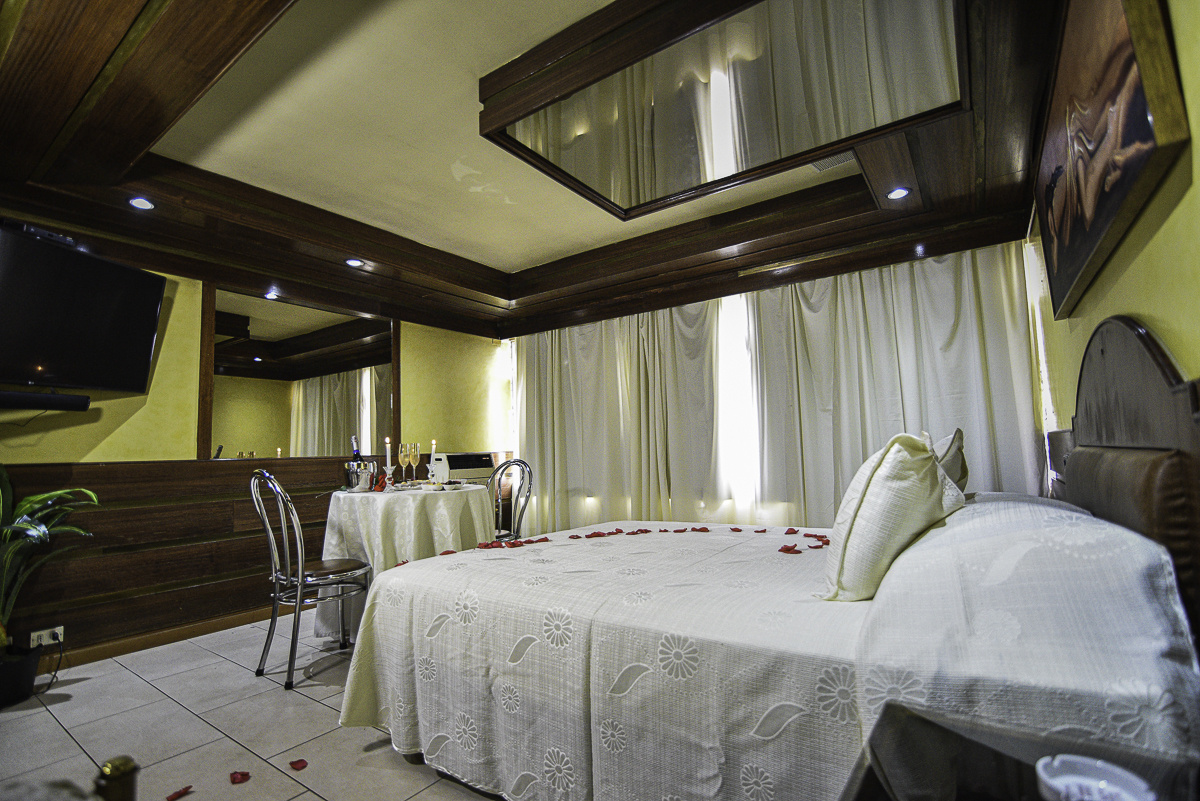 Suite Privada Premium Con Jacuzzi #13